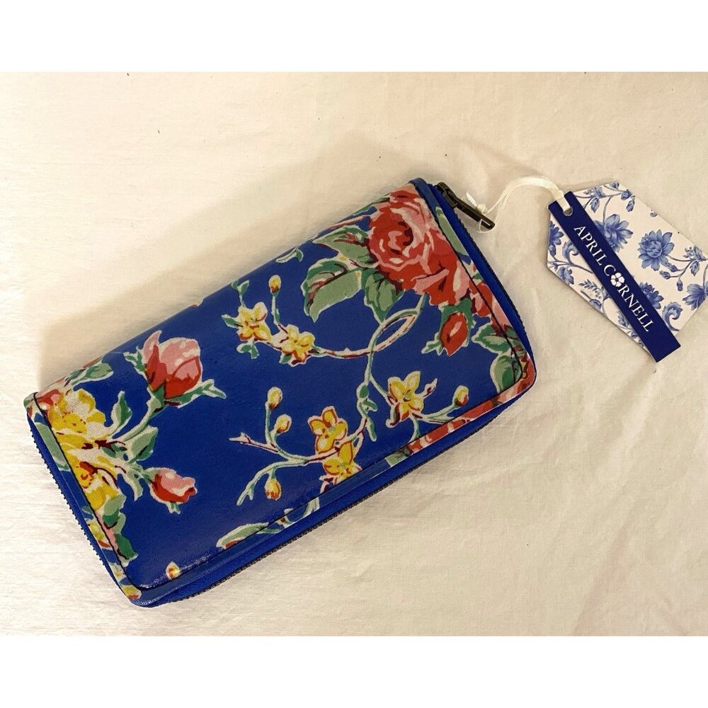 April Cornell Oil Cloth‎ Clutch Wallet 7" x 4"  Floral Pattern Zip Around NWT - Picture 2 of 7